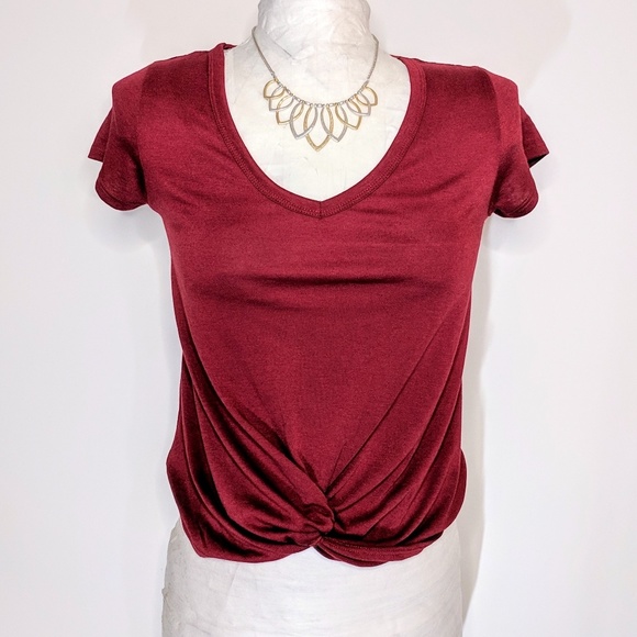 [SOLD] Arizona Jean Co v-neck short sleeve top - Picture 1 of 4